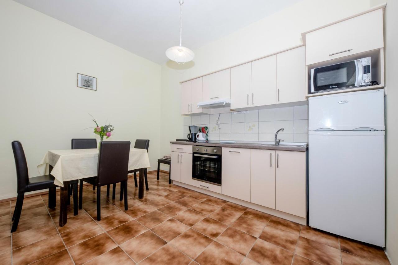 Apartments By The Sea Supetarska Draga - Donja, Rab - 11769 Exterior foto