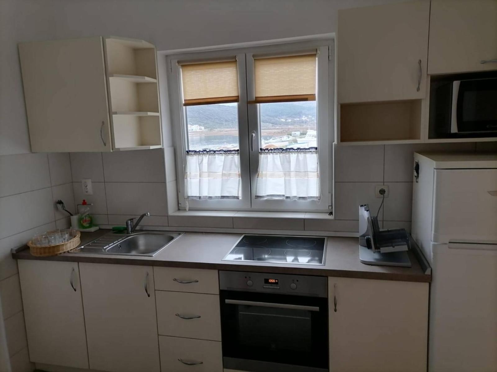 Apartments By The Sea Supetarska Draga - Donja, Rab - 11769 Quarto foto