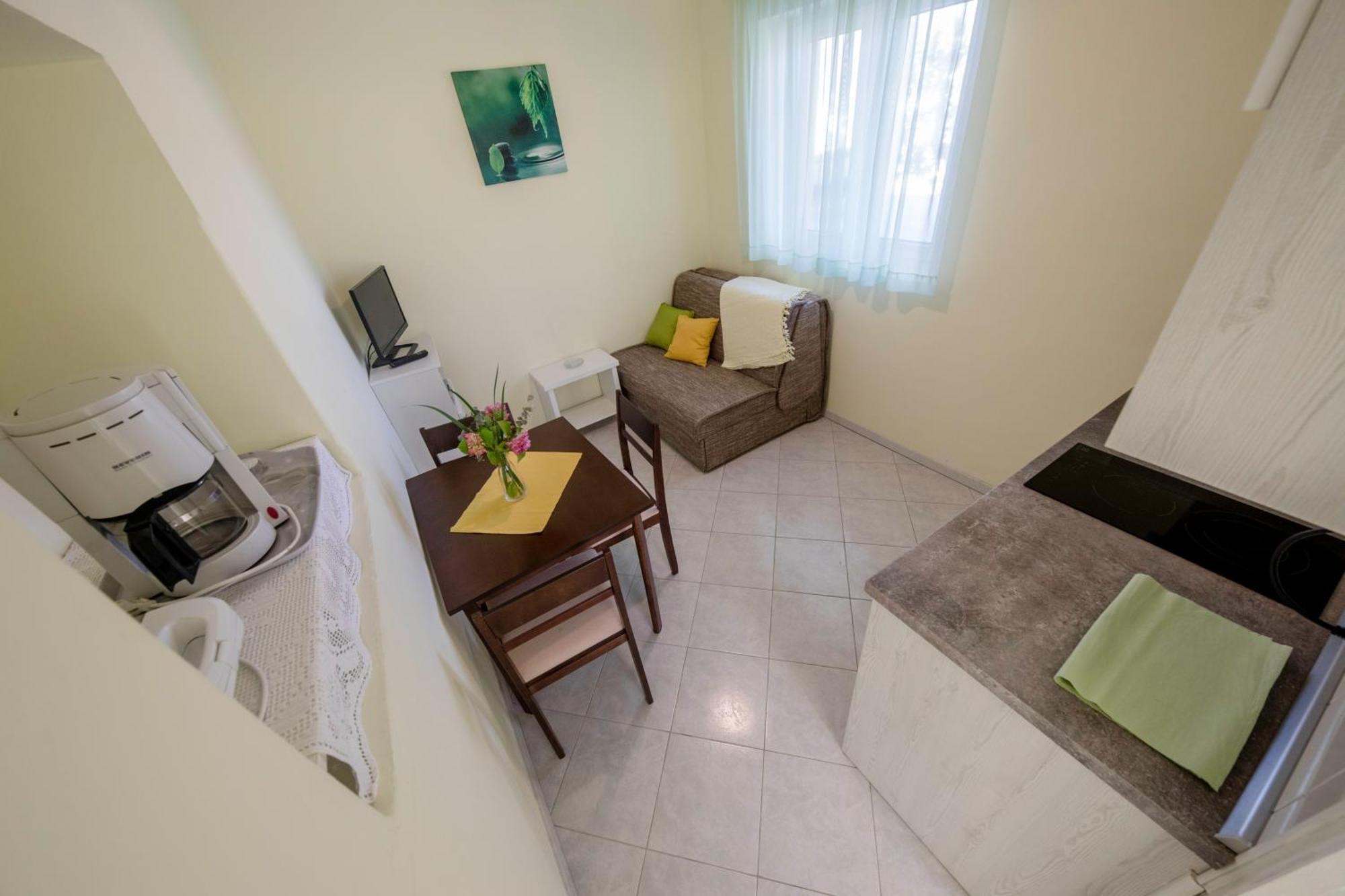 Apartments By The Sea Supetarska Draga - Donja, Rab - 11769 Quarto foto